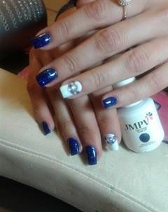blue glitter nails
